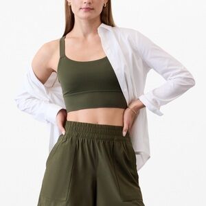 NWT Athleta  Wayfind Short